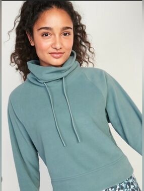 Active Cropped Fleece